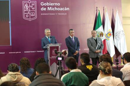 Sin nueva deuda ni más impuestos, presupuesto 2023 será equilibrado y eficiente: Alfredo Bedolla 