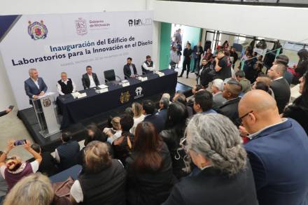 Ramírez Bedolla convoca a la coordinación entre sectores por el desarrollo de la infraestructura 