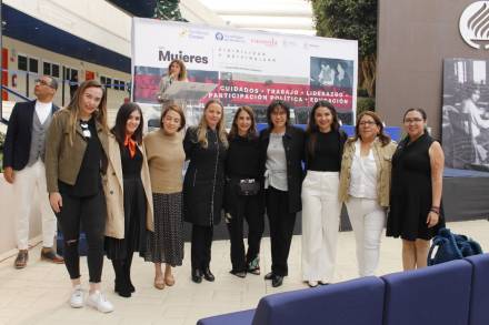 Secum participa en muestra fotográfica en reconocimiento a las mujeres 