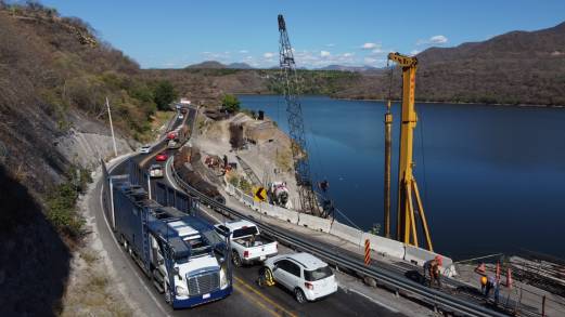 Supervisa Gobernador obra de rehabilitación en la autopista Siglo XXI 