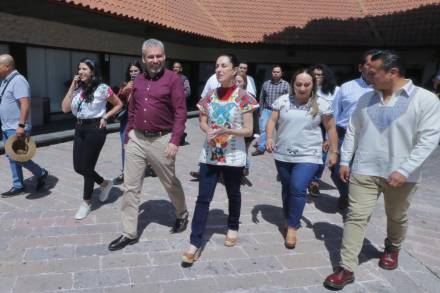 Claudia Sheinbaum Jefa de CDMX Visita Michoacán Con Gran Aceptación  