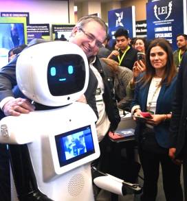 El Canciller Ebrard reúne a más de 600 Científicos, Académicos y Empresarios para hablar del Desarrollo e Innovación de México 