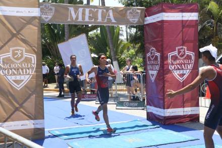 Suma Michoacán dos platas y un bronce en triatlón de Nacionales Conade 2023 