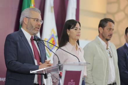 Sin intermediarios, Bedolla otorgará base a más de 7 mil docentes* 