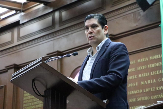 Busca Ernesto Núñez declarar al medio ambiente, un derecho constitucional de interés superior 