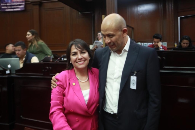 Dip. Lariza Pérez: Mi compromiso con la educación es firme 