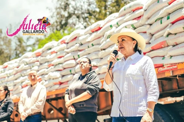La Dip. Julieta Gallardo recorre comunidades del Distrito de Puruándiro 