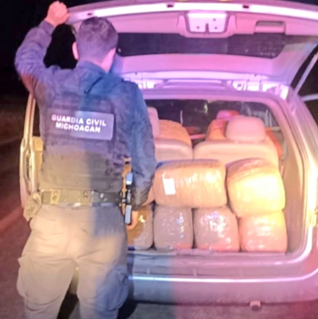 Guardia Civil asegura más de 20 kilos de marihuana en Acuitzio 