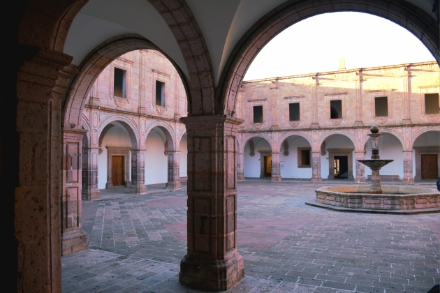 Celebra Clavijero su 16 aniversario como centro cultural 