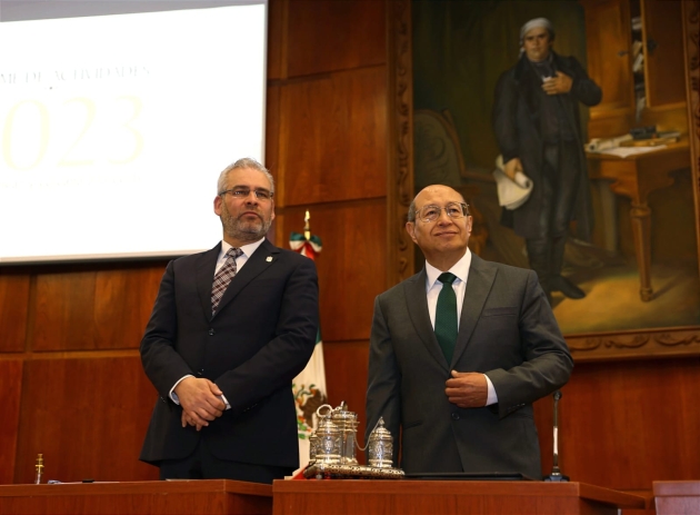 Asiste Alfredo Ramírez Bedolla a informe de actividades del Poder Judicial de Michoacán 