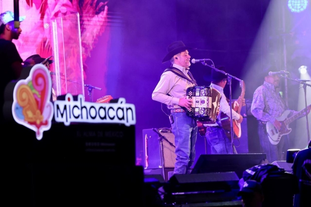 Con más de 25 mil asistentes Intocable da espectacular cierre en el Festival Michoacán de Origen 