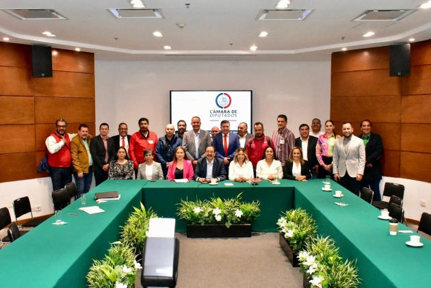 PT cierra filas en defensa del pueblo mexicano:  Sandoval Flores 