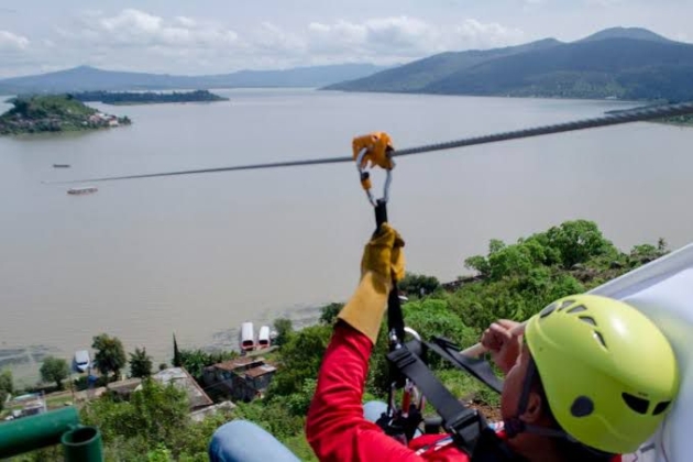 ¿Eres fanático de la adrenalina? Tienes que conocer la tirolesa de la isla de Janitzio 