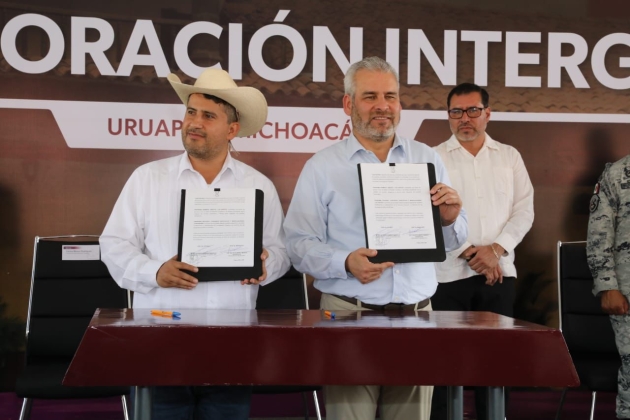Ramírez Bedolla y Carlos Manzo firman convenio para fortalecer la seguridad en Uruapan* 