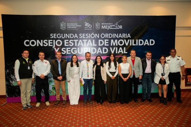 Presenta Gladyz Butanda avances de los teleféricos al Consejo Estatal de Movilidad 