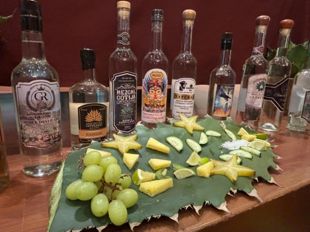 Con 3 días de fiesta, Etúcuaro te invita a disfrutar de su Festival del Mezcal 