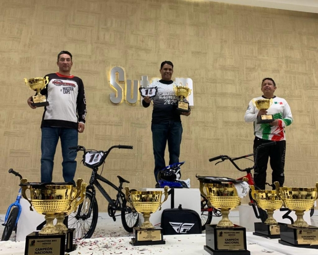 Ciclista moreliano Arturo Merlín, Campeón de la Promotora Nacional de BMX 