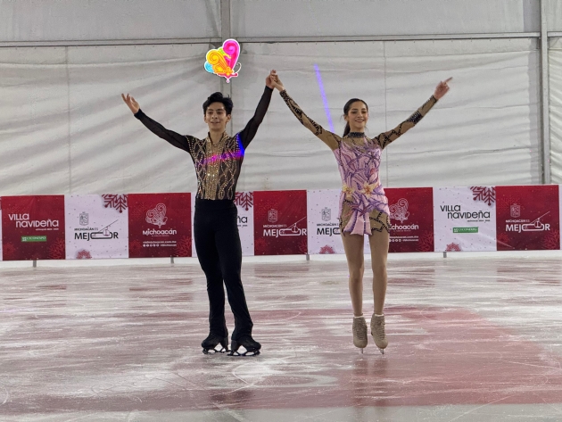 Donovan Carrillo Un Exquisito Espectáculo Sobre Hielo en la Villa Navideña de Morelia 