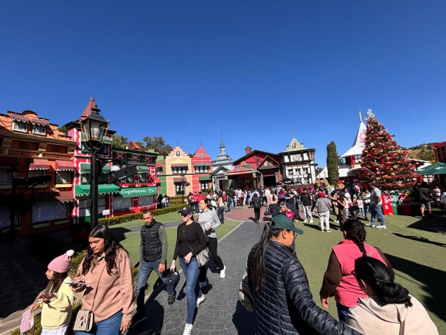 Vive la magia de la Navidad en el Pueblo Mágico de Tlalpujahua 