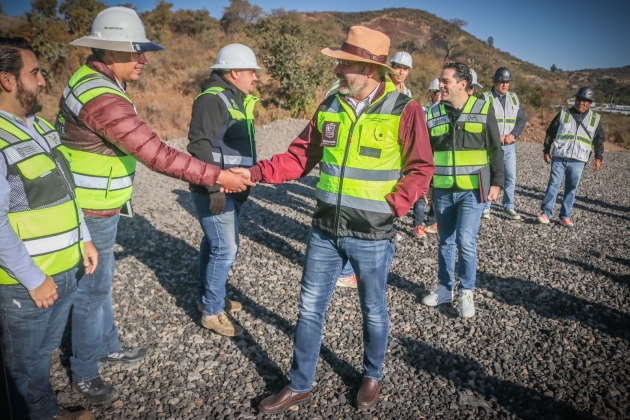 Ramírez Bedolla supervisa trabajos de segundo anillo periférico de Morelia 