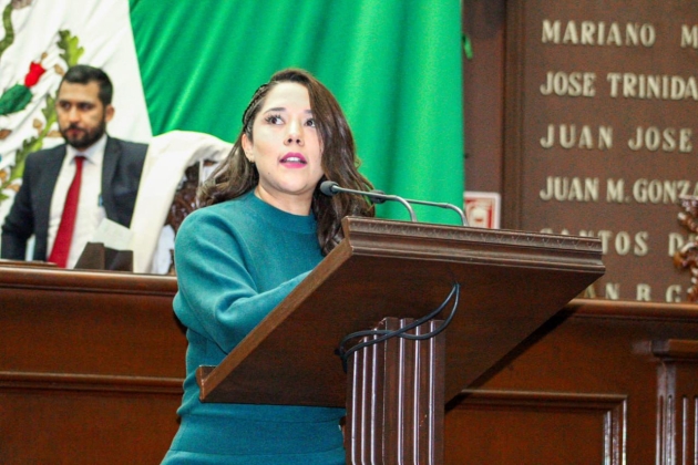 A propuesta de Xóchitl Ruiz se destinarán recursos a la Cruz Roja Mexicana por refrendo de vehículos 