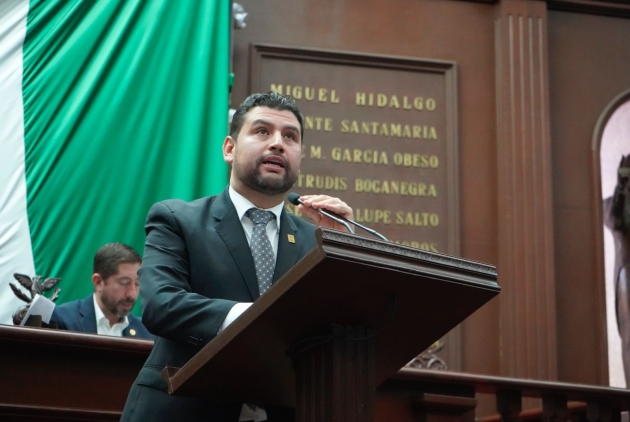 Octavio Ocampo reitera su compromiso con la comunidad migrante de Michoacán, expresando preocupación 
