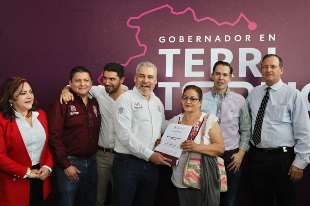 En Sahuayo, atiende Ramírez Bedolla solicitudes ciudadanas para el desarrollo 