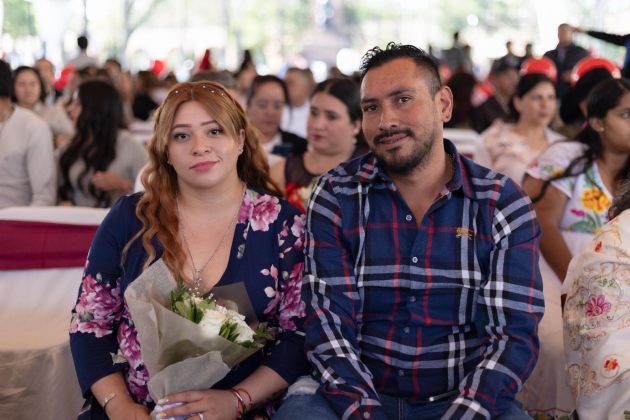 Más de 2 mil parejas en Michoacán se dan el sí en bodas masivas 