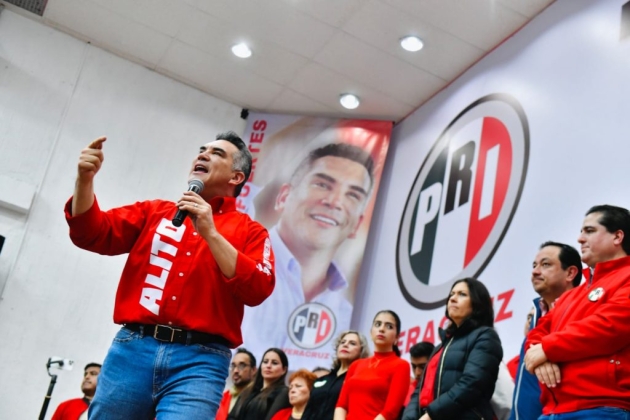 Economía de las Familias Mexicanas pasa por un Momento Crítico: Alejandro Moreno  