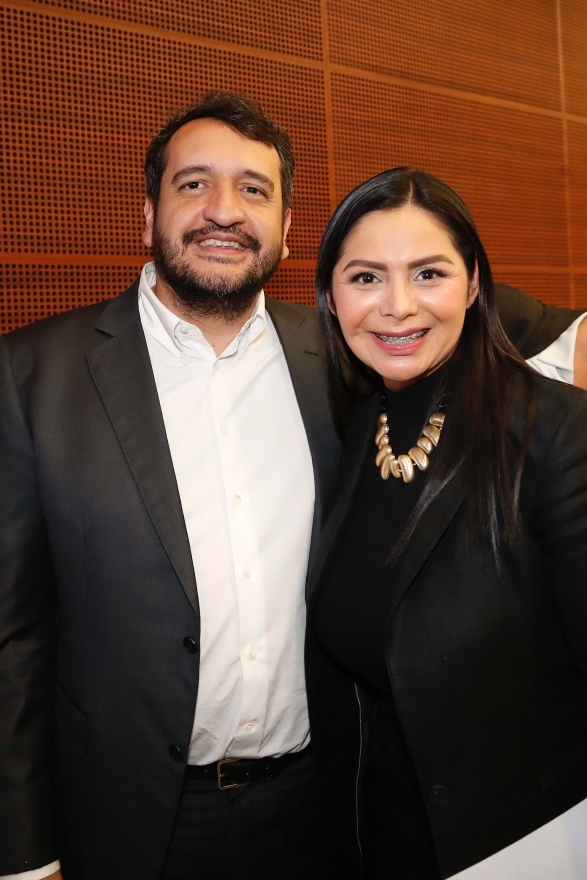 Inicia acercamiento entre Morena Nacional y PRD Michoacán: Senadora Araceli Saucedo 