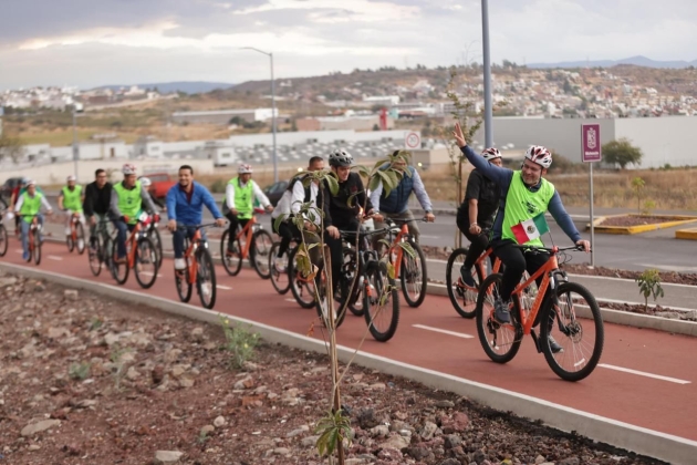 ¡A rodar! Fomenta Bedolla carrera ciclista contra las adicciones 