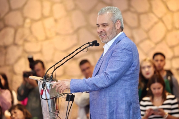 Ramírez Bedolla celebra aprobación de reforma a Ley de Salud que garantiza derecho al aborto 