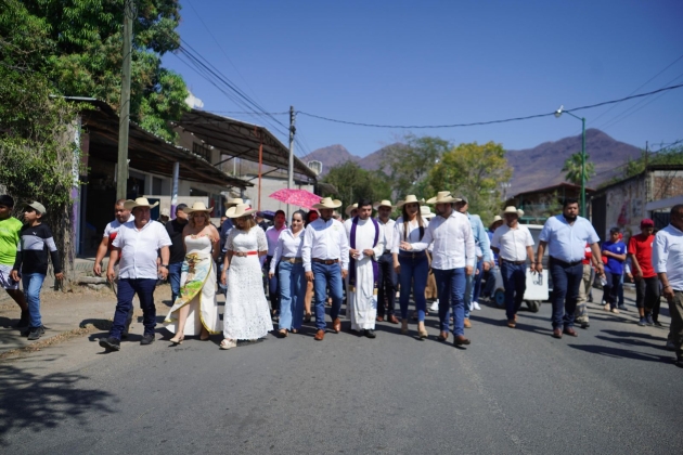 Octavio Ocampo Cordova asiste al arranque de la Fiesta de Ceniza 2025 en honor al Cristo Negro de Carácuaro 