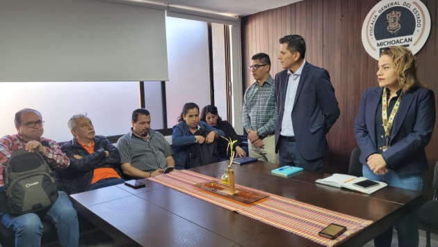Atiende Fiscalía General reunión con representantes del gremio periodístico en materia de Libertad de Expresión 
