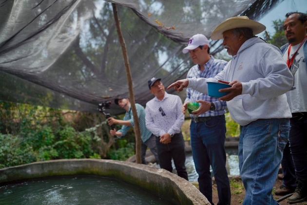 Gobierno de Alfonso Martínez apoya producción piscícola en las tenencias 