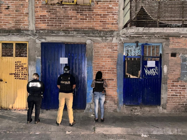 FGE ejecuta cateo en inmueble de la colonia Ventura Puente y asegura sustancias ilícitas 