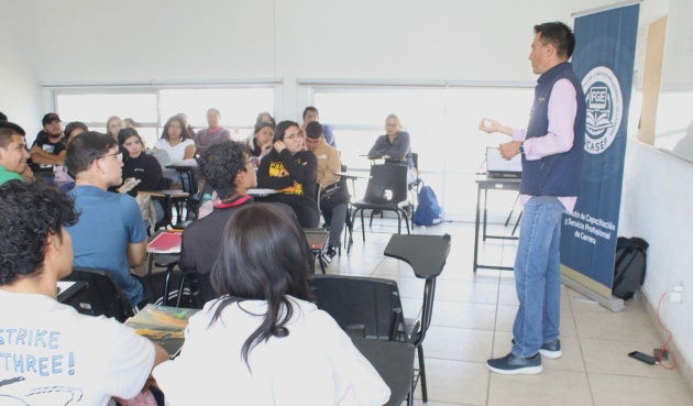 Capacita Fiscalía General a estudiantes de la UMSNH en materia de prevención de consumo de drogas 