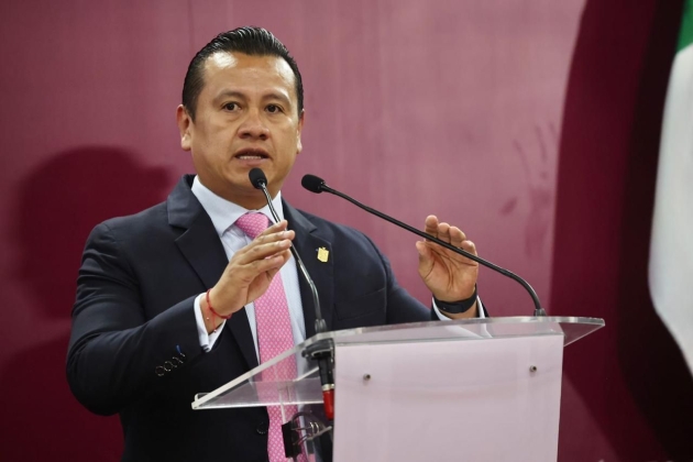Gobierno estatal aplicará la ley ante bloqueos de policías paristas: Torres Piña 