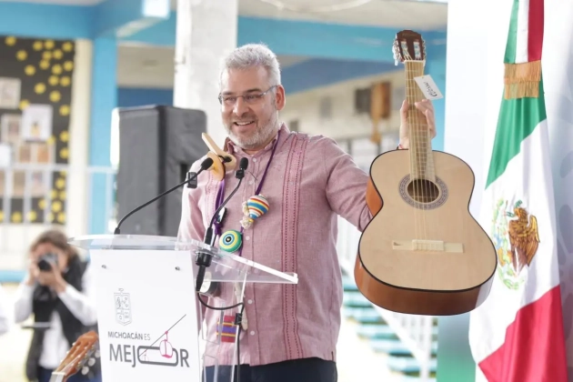 Guitarras de Paracho, instrumentos de paz que reconstruyen el tejido social: Ramírez  Bedolla 