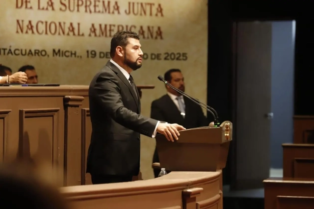 En representación del Congreso, Octavio Ocampo llama a la unidad y a la construcción de un Michoacán 