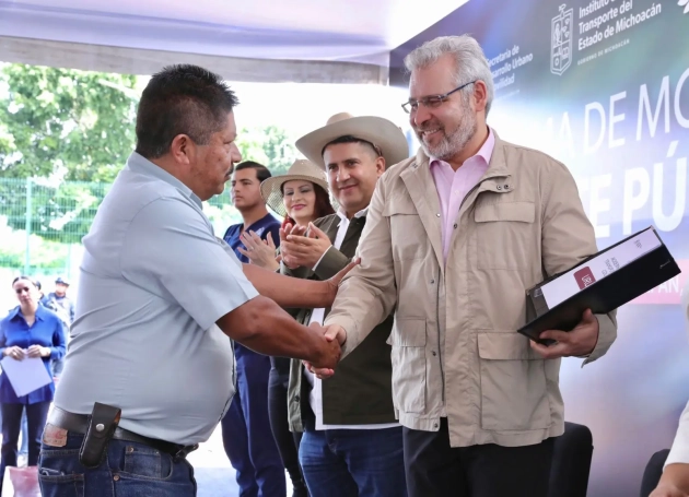 En octubre inicia renovación de unidades del transporte público de Uruapan:  Ramírez Bedolla 