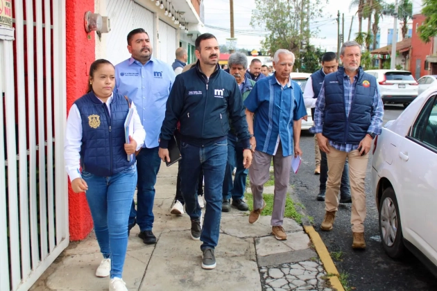 Yankel Benítez encabeza operativo de ordenamiento comercial en la colonia Mariano Michelena 
