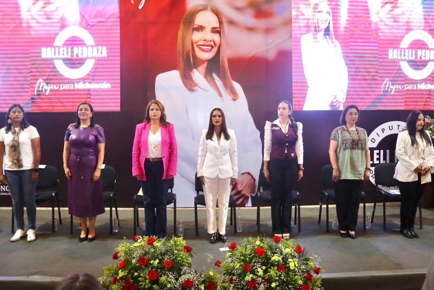 La Dip. Nalleli Pedraza presenta su 1er Informe ante el Congreso de Michoacán de Ocampo