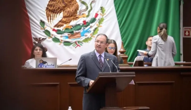 El Dip. David Martínez Gowman propone una nueva Ley de Adquisiciones y Contratación de Servicios 