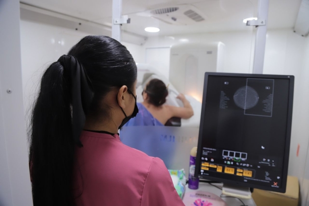 Octubre se vistió de rosa con más de 8 mil mastografías gratuitas realizadas: SSM 