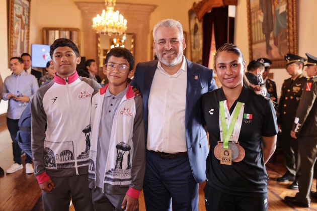 El espíritu de la Revolución Mexicana une a miles de familias en desfile cívico-deportivo: Alfredo Ramirez Bedolla 