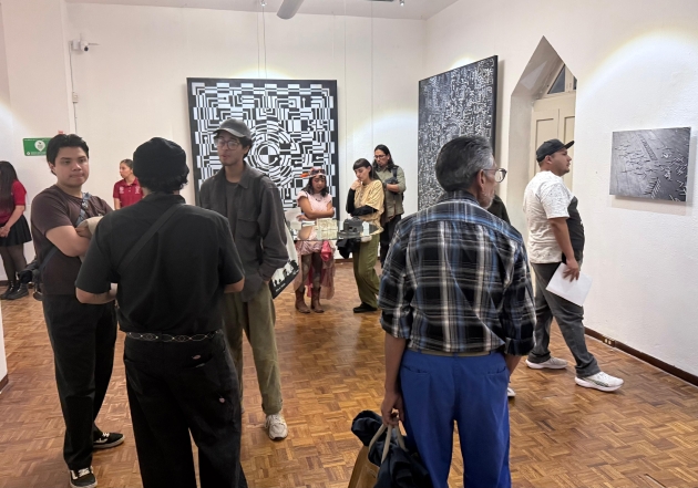 Secum inaugura en Macaz la exposición de Ernesto Ríos 