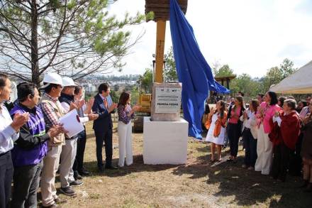  Alfonso Martínez coloca la primer piedra del Centro de Atención para Menores con Trastorno del Espectro Autista de Morelia 