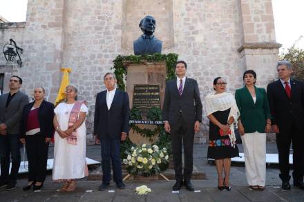 Alfonso Martínez conmemora aniversario luctuoso de Natalio Vázquez Pallares 