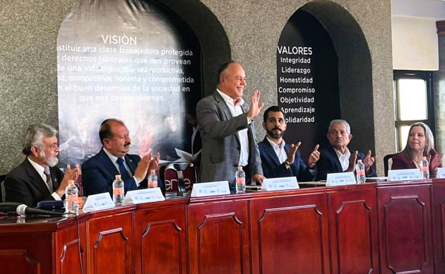 Concluye OOAPAS curso de operación y mantenimiento a redes de distribución 